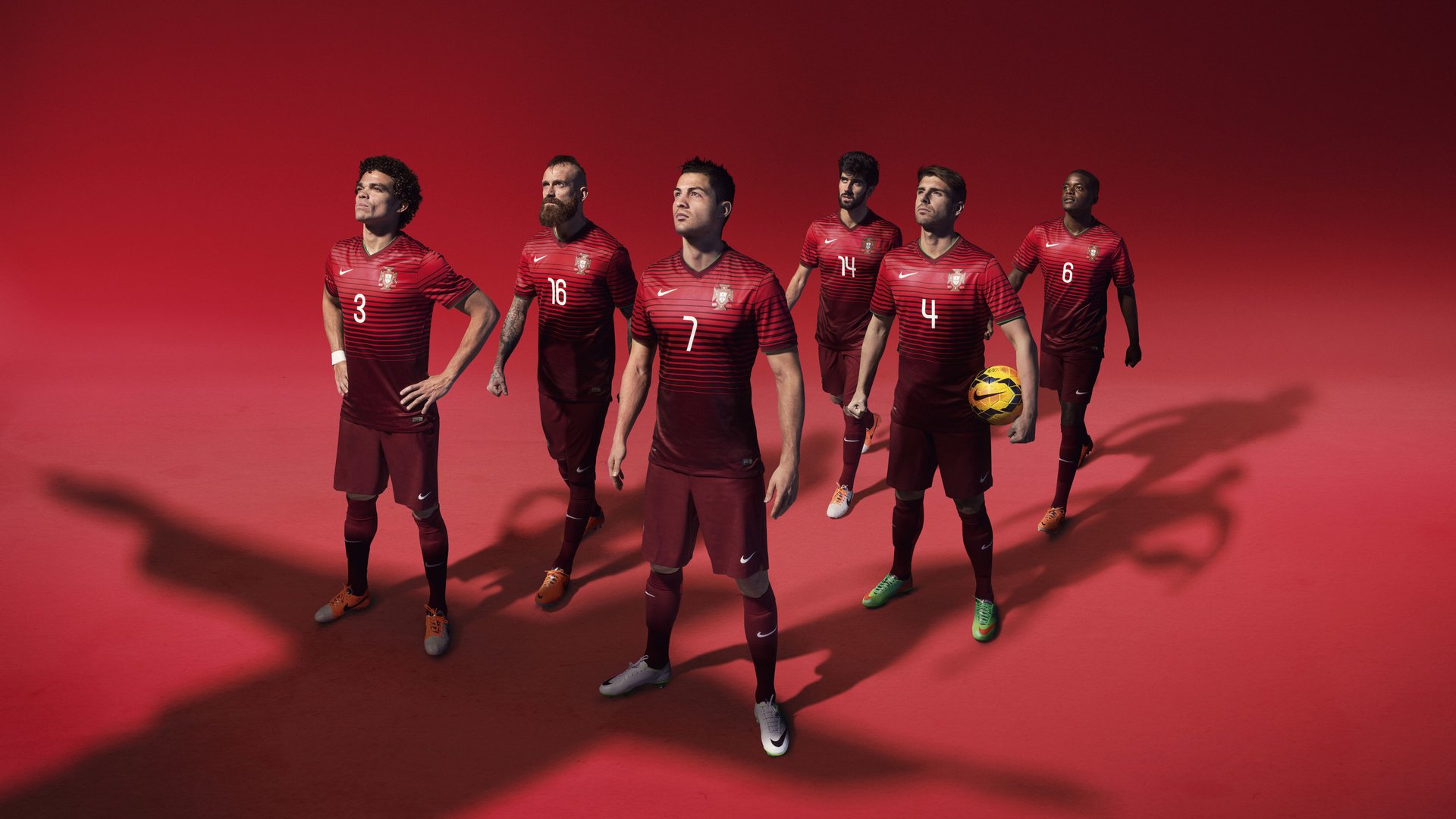 开云体育app安全下载-传奇“射手王”：那些在欧冠光芒四射的锋线杀手，队史射手王